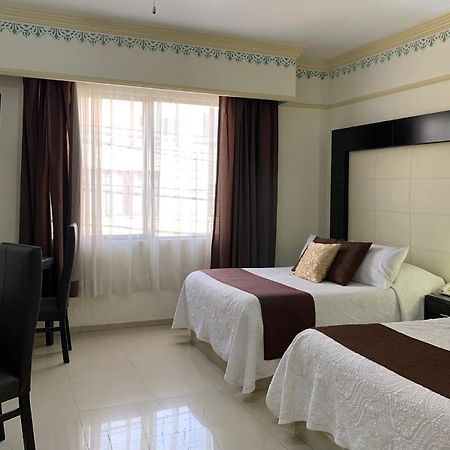 Hotel Inn Galerias อากวสคาเลียนเทส ภายนอก รูปภาพ