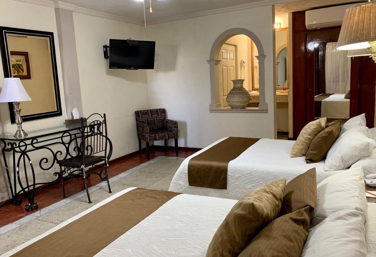 Hotel Inn Galerias อากวสคาเลียนเทส ภายนอก รูปภาพ