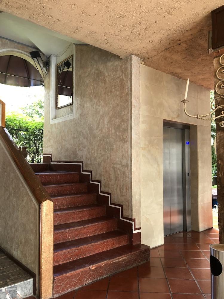 Hotel Inn Galerias อากวสคาเลียนเทส ภายนอก รูปภาพ