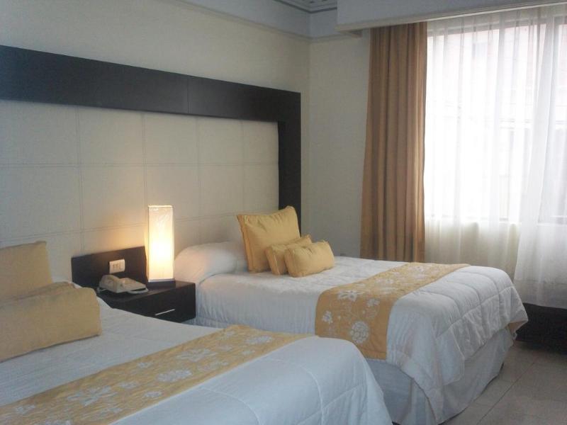 Hotel Inn Galerias อากวสคาเลียนเทส ภายนอก รูปภาพ